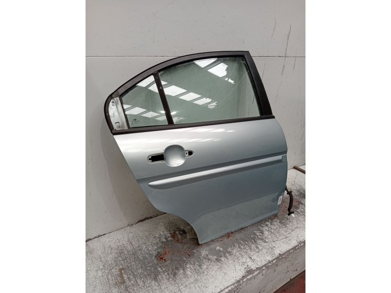Recambio de puerta trasera derecha para hyundai accent (mc) gl crdi referencia OEM IAM   4P