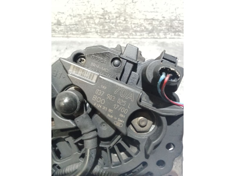 Recambio de alternador para seat ibiza ii (6k1) 1.4 i referencia OEM IAM 037903025L  