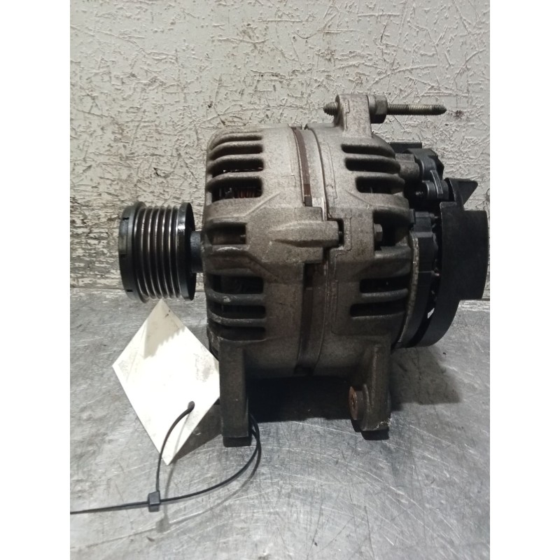 Recambio de alternador para renault clio iii (br0/1, cr0/1) 1.5 dci (br0h, cr0h, cr1s, br1s) referencia OEM IAM 0124425037 82003