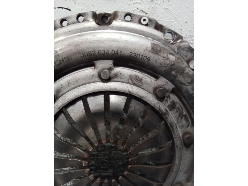 Recambio de kit embrague para peugeot 207/207+ (wa_, wc_) 1.6 hdi referencia OEM IAM 3082634041220109 1878634140 