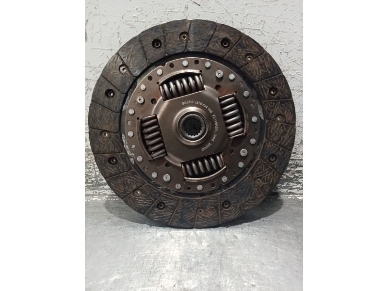 Recambio de kit embrague para peugeot 207/207+ (wa_, wc_) 1.6 hdi referencia OEM IAM 3082634041220109 1878634140 