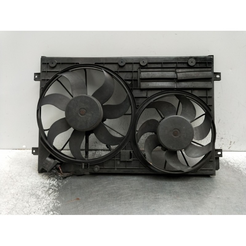 Recambio de electroventilador para volkswagen passat b6 (3c2) 2.0 tdi 16v referencia OEM IAM 1K0121207AT 1K0121205AB 