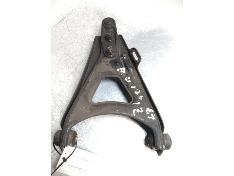 Recambio de brazo suspension inferior delantero izquierdo para renault 21 berlina (b/l48) 1.8 referencia OEM IAM   