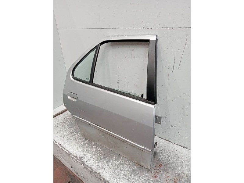 Recambio de puerta trasera derecha para peugeot 306 break (7e, n3, n5) 2.0 hdi 90 referencia OEM IAM   