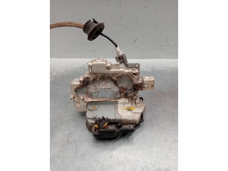 Recambio de motor cierre centralizado delantero derecho para audi a6 allroad c6 (4fh) 2.7 tdi quattro referencia OEM IAM  5P 