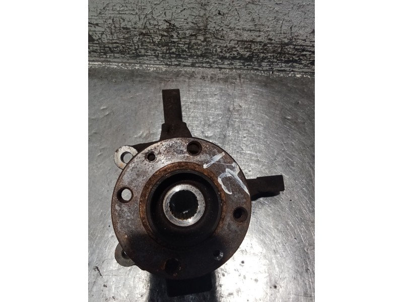 Recambio de mangueta delantera izquierda para renault clio iii exception referencia OEM IAM   