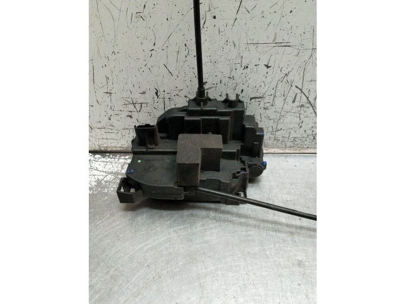 Recambio de motor cierre centralizado trasero izquierdo para renault clio iii exception referencia OEM IAM  5P 
