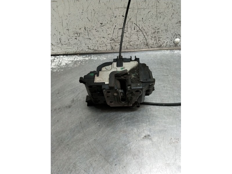 Recambio de motor cierre centralizado delantero derecho para renault clio iii exception referencia OEM IAM  5P 