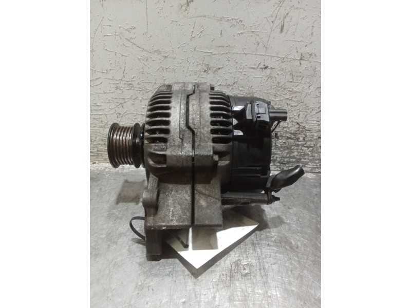 Recambio de alternador para seat ibiza ii (6k1) 1.9 d referencia OEM IAM 0123310020 028903025G BOSCH