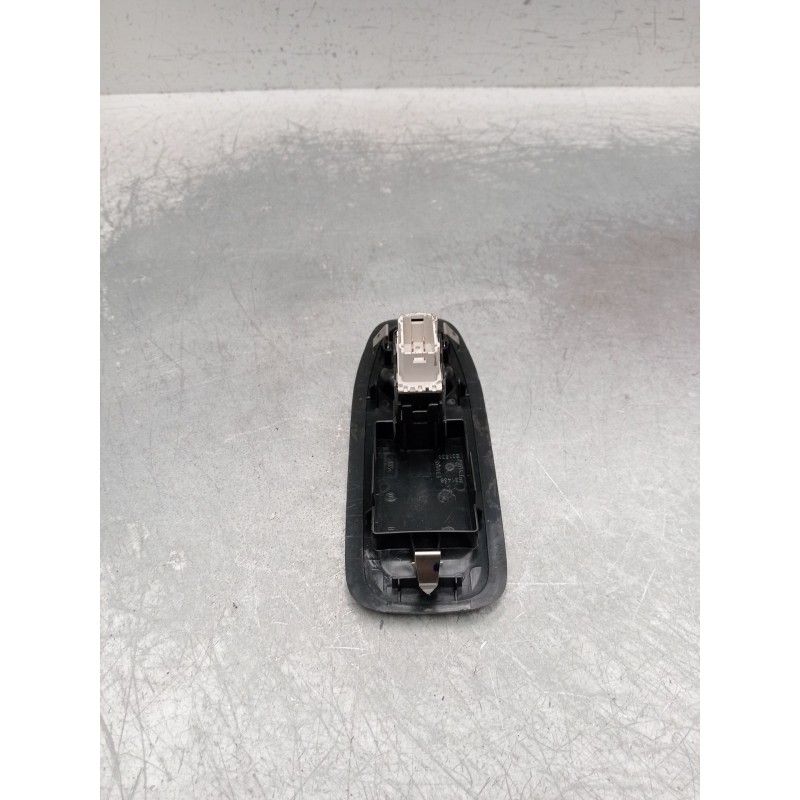 Recambio de mando elevalunas delantero derecho para peugeot 208 i (ca_, cc_) 1.4 hdi referencia OEM IAM 96751118ZD 14073 