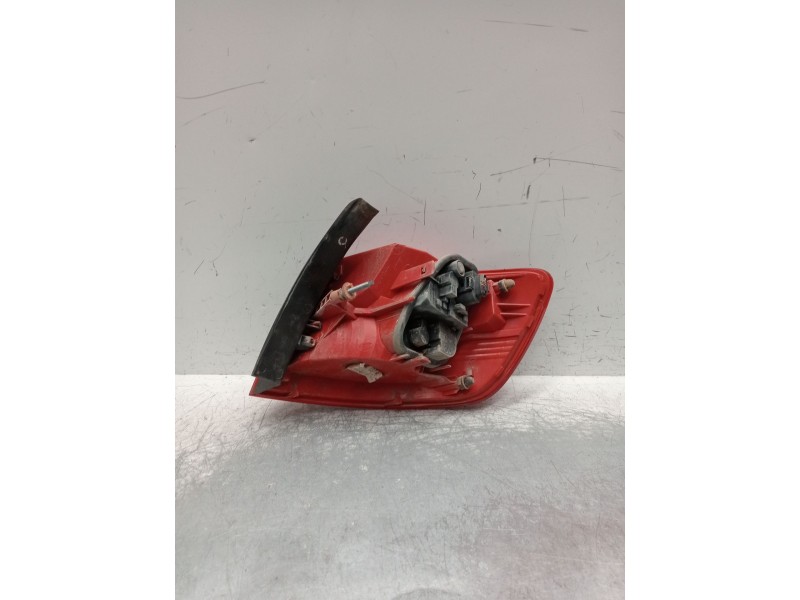 Recambio de piloto trasero izquierdo para audi a6 allroad c6 (4fh) 2.7 tdi quattro referencia OEM IAM 89037751  