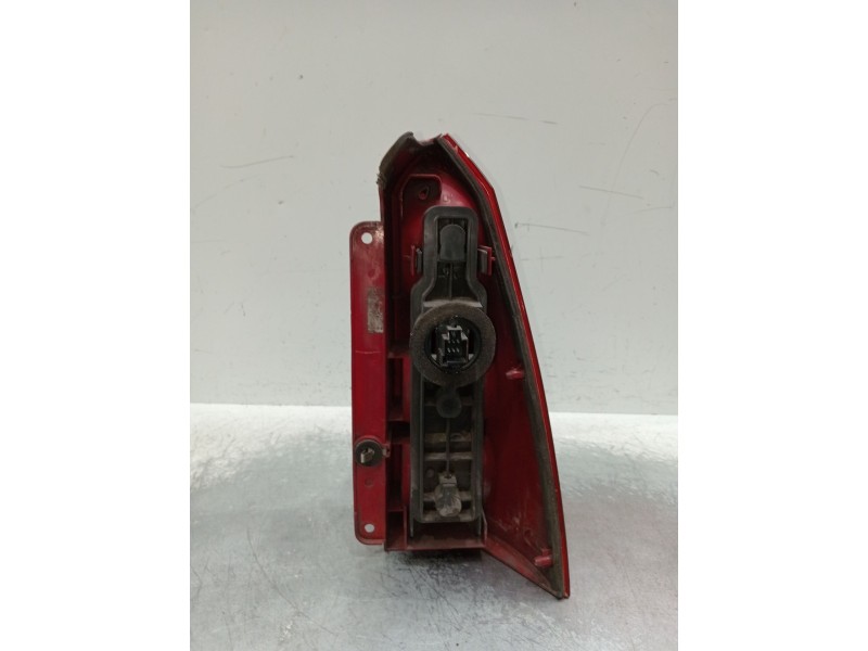 Recambio de piloto trasero izquierdo para ford focus i turnier (dnw) 1.8 turbo di / tddi referencia OEM IAM   