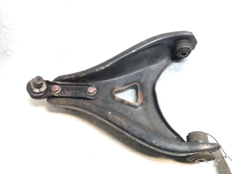 Recambio de brazo suspension inferior delantero izquierdo para renault 21 berlina (b/l48) referencia OEM IAM   