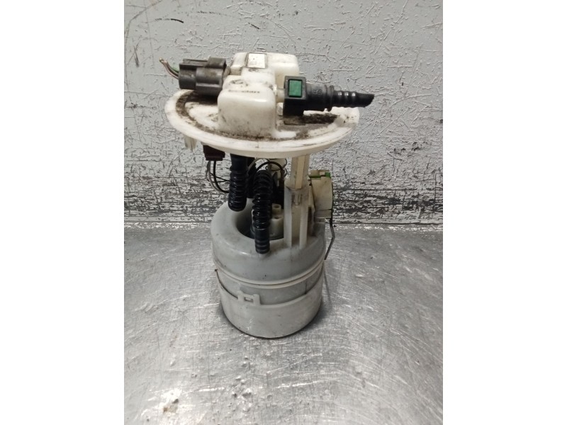 Recambio de bomba combustible para renault clio iii exception referencia OEM IAM   