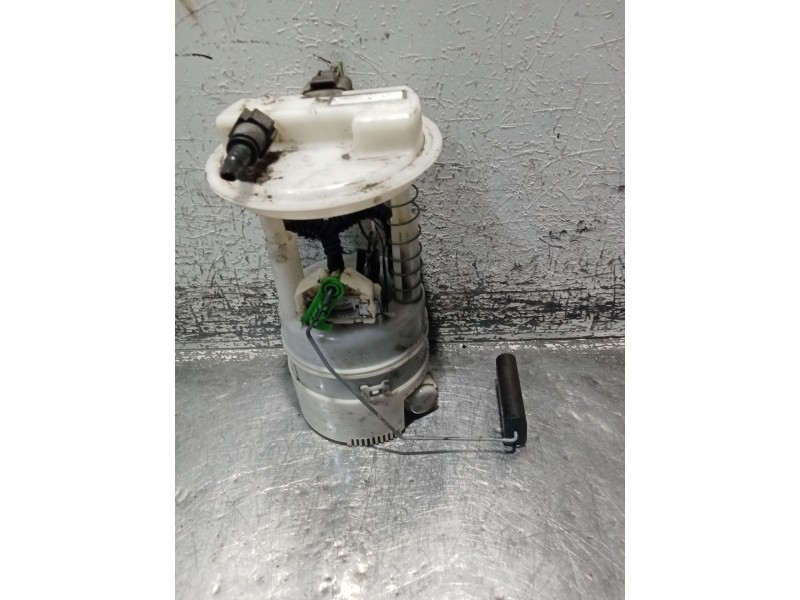 Recambio de bomba combustible para renault clio iii exception referencia OEM IAM   