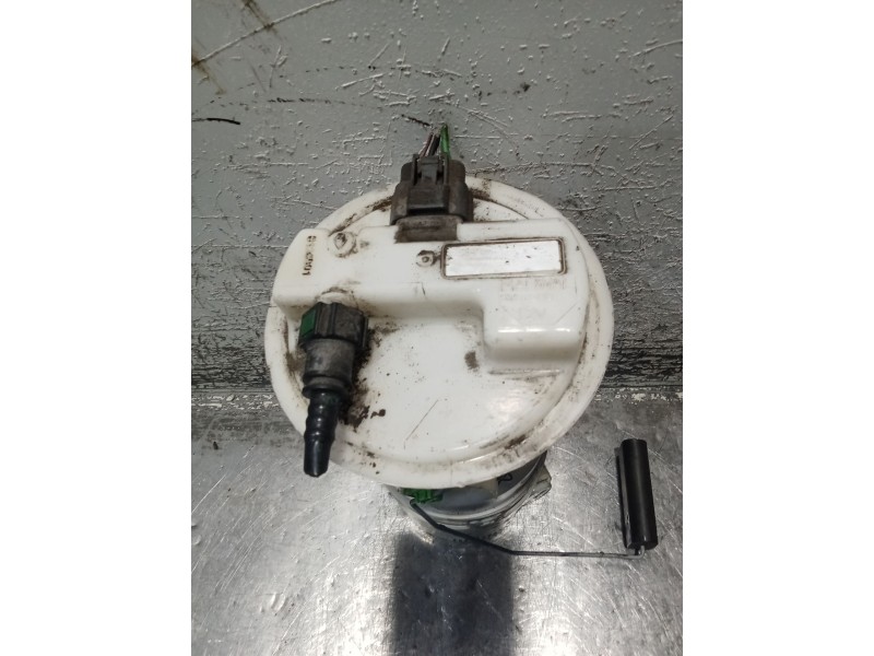 Recambio de bomba combustible para renault clio iii exception referencia OEM IAM   