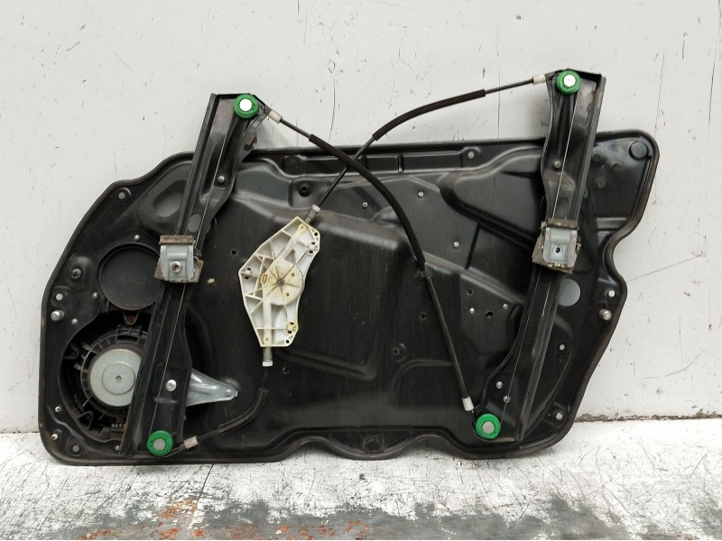 Recambio de elevalunas delantero izquierdo para volkswagen passat b6 (3c2) 2.0 tdi 16v referencia OEM IAM 3C1837755K 4P 