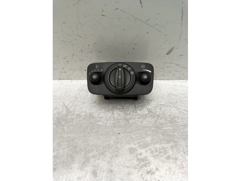 Recambio de mando luces para ford c-max ii (dxa/cb7, dxa/ceu) 1.6 tdci referencia OEM IAM AV6T13A024CA  