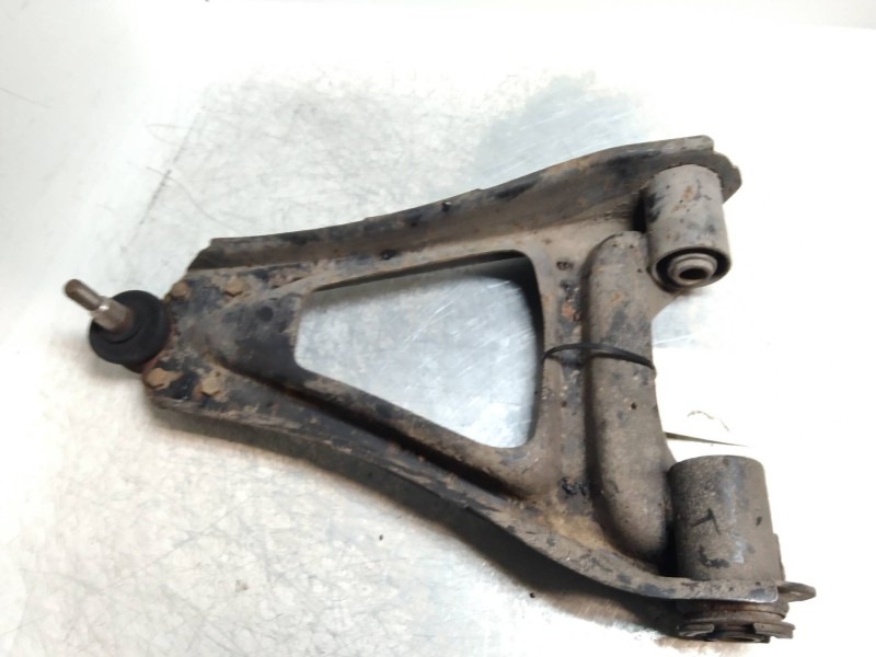 Recambio de brazo suspension inferior delantero izquierdo para renault 25 (b29) 2.2 referencia OEM IAM   
