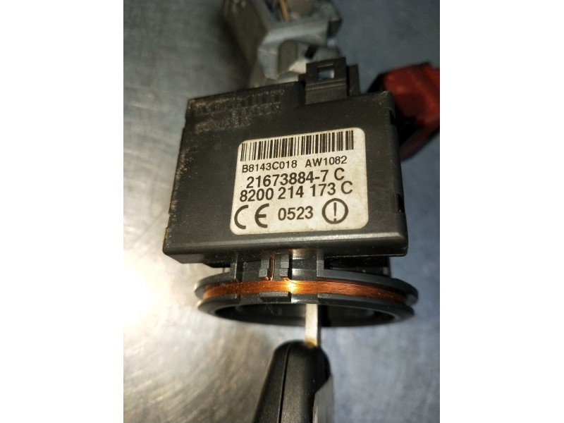 Recambio de conmutador de arranque para renault clio iii exception referencia OEM IAM 216738847C 8200214173C 