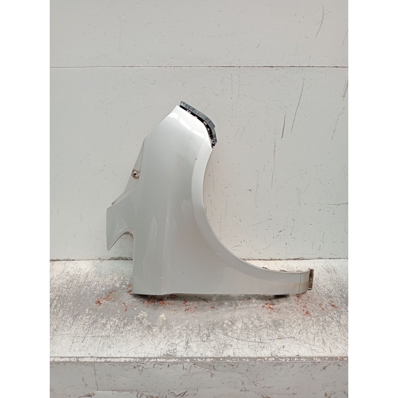 Recambio de aleta delantera derecha para mercedes-benz clase v (w447) v 200 cdi / d (447.811, 447.813, 447.815) referencia OEM I