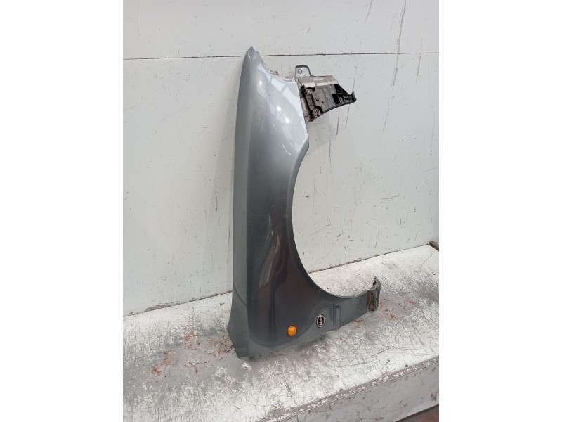 Recambio de aleta delantera derecha para audi a4 b5 (8d2) 1.9 tdi referencia OEM IAM   