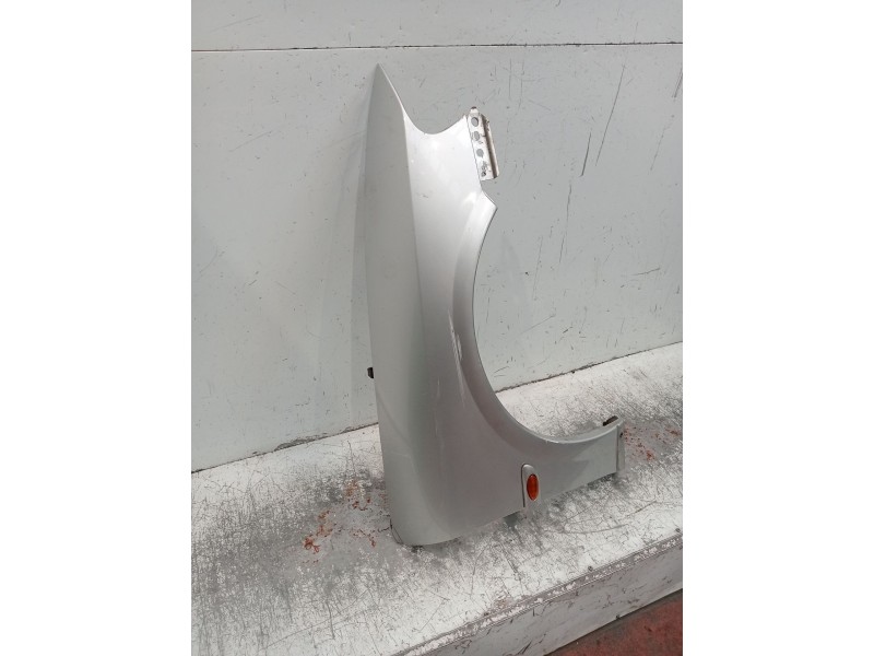 Recambio de aleta delantera derecha para opel vectra b (j96) 1.6 i 16v (f19) referencia OEM IAM   