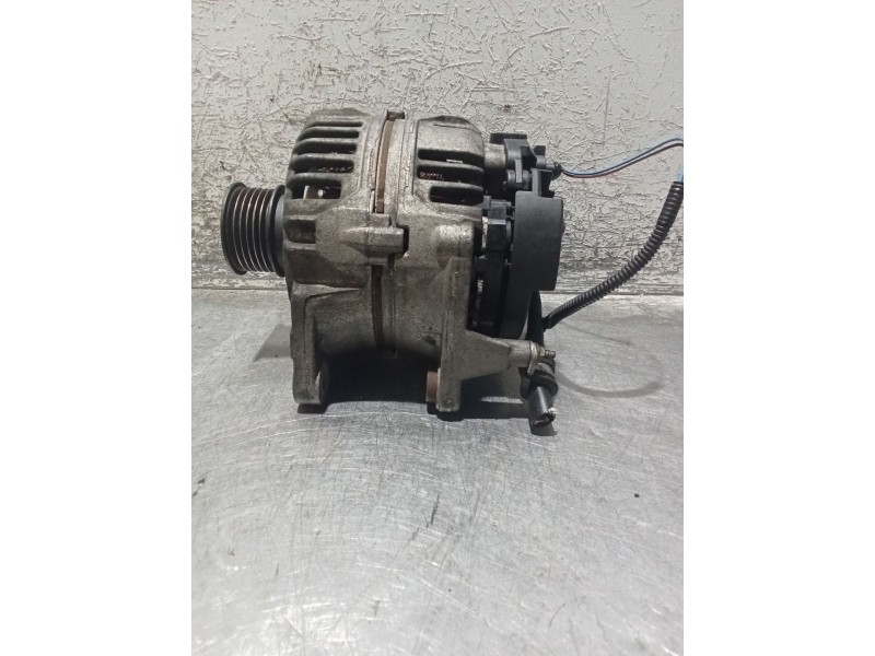 Recambio de alternador para seat ibiza ii (6k1) 1.4 i referencia OEM IAM 037903025L 0124315005086 BOSCH