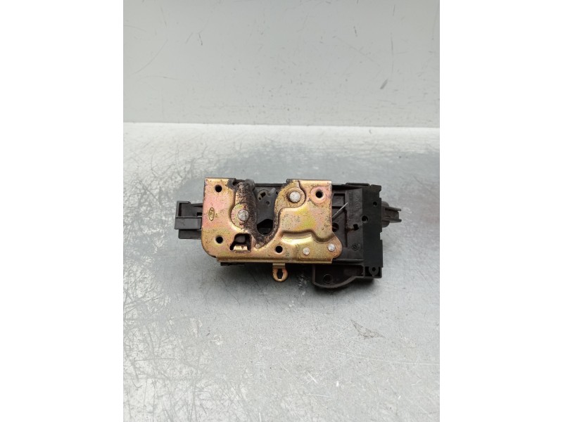 Recambio de motor cierre centralizado trasero izquierdo para ford focus i turnier (dnw) 1.8 turbo di / tddi referencia OEM IAM 3