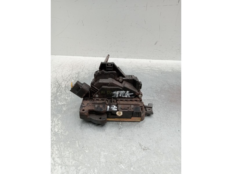 Recambio de motor cierre centralizado trasero izquierdo para ford focus i turnier (dnw) 1.8 turbo di / tddi referencia OEM IAM 3