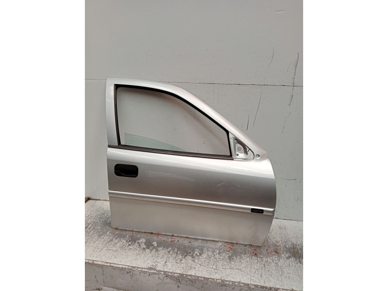 Recambio de puerta delantera derecha para opel vectra b (j96) 1.6 i 16v (f19) referencia OEM IAM  4P 