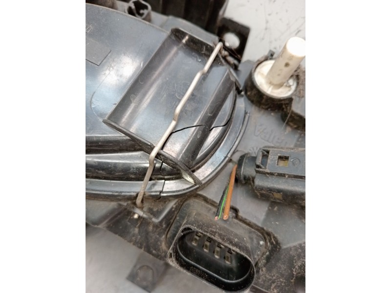 Recambio de faro derecho para seat ibiza ii (6k1) 1.4 i referencia OEM IAM 087585 67743749 