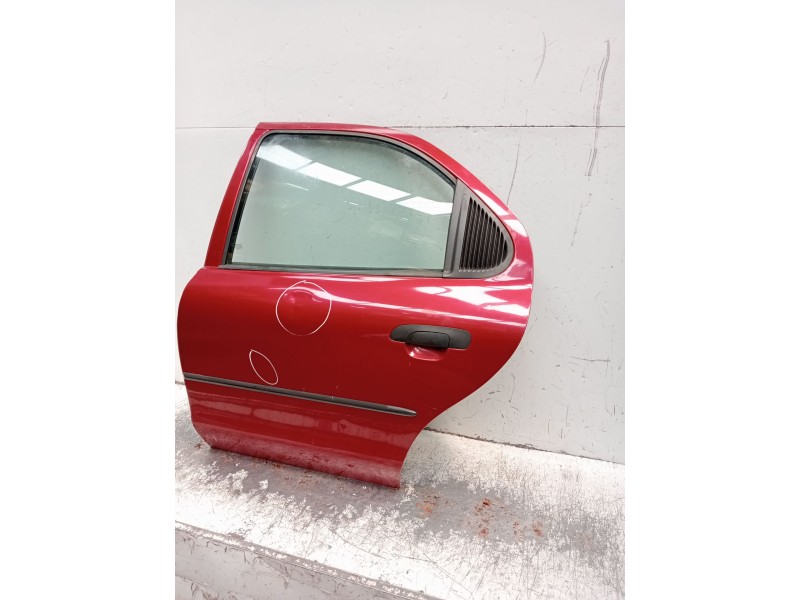 Recambio de puerta trasera izquierda para ford mondeo i (gbp) 1.8 td referencia OEM IAM  5P 