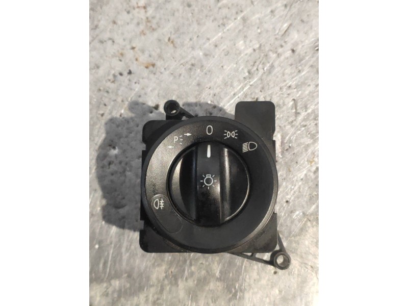 Recambio de mando luces para volkswagen crafter caja cerrada caja cerrada 35 referencia OEM IAM 9065450504  