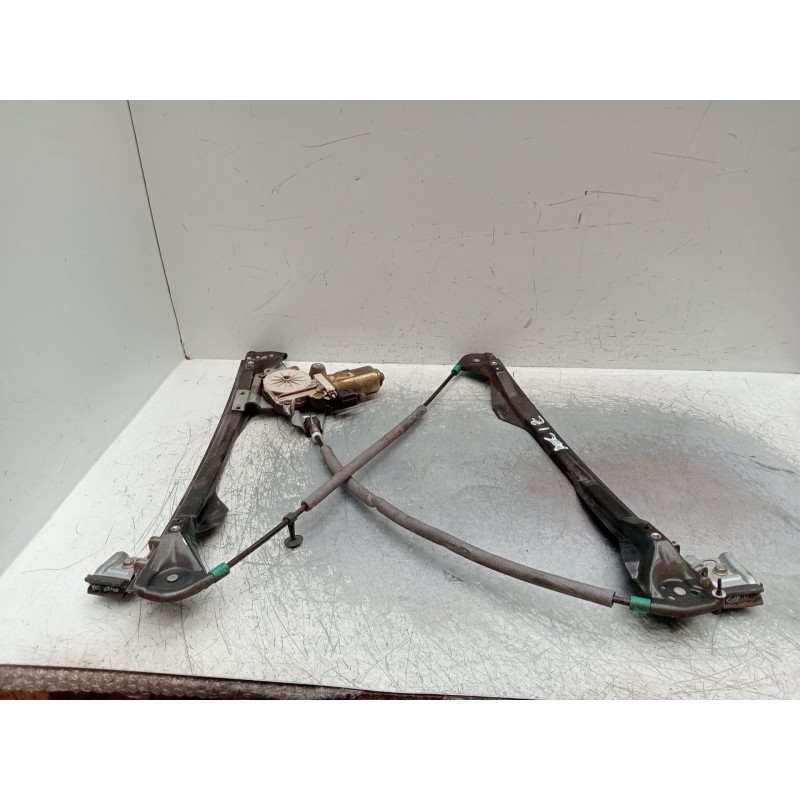 Recambio de elevalunas delantero izquierdo para ford focus i turnier (dnw) 1.8 turbo di / tddi referencia OEM IAM XS4123201 5P 