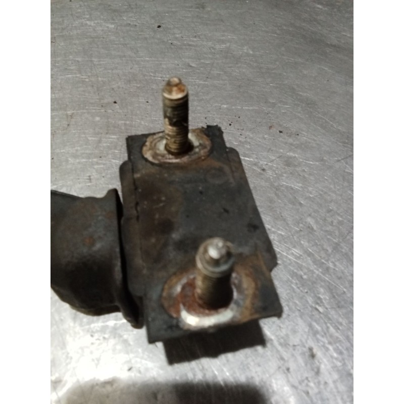 Recambio de brazo suspension inferior delantero derecho para peugeot 106 i (1a, 1c) 1.4 d referencia OEM IAM   