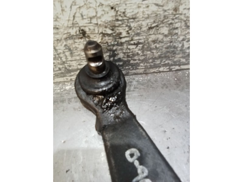 Recambio de brazo suspension inferior delantero derecho para peugeot 106 i (1a, 1c) 1.4 d referencia OEM IAM   