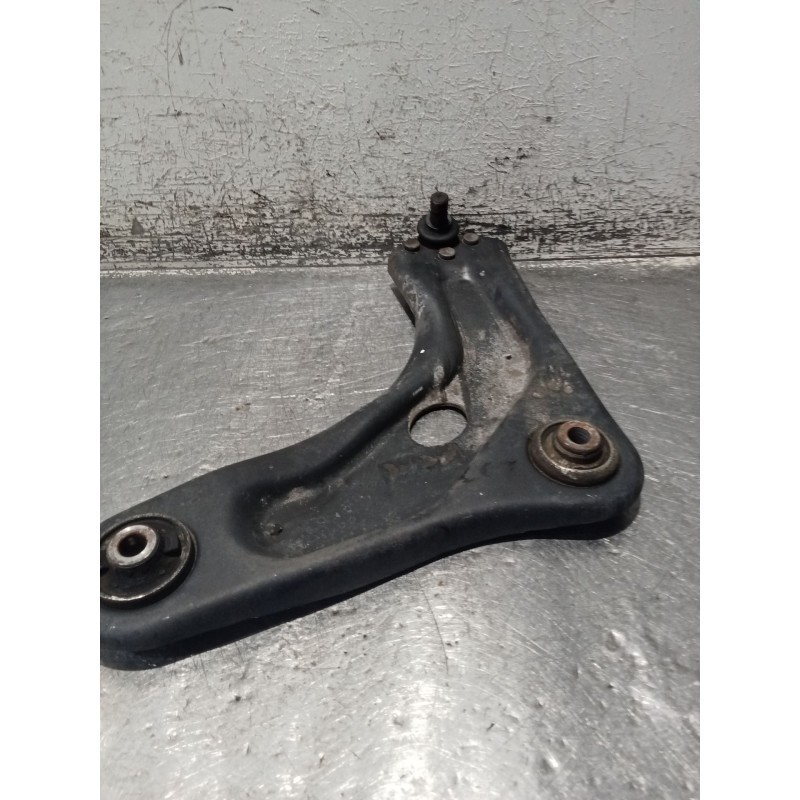 Recambio de brazo suspension inferior delantero izquierdo para peugeot 207/207+ (wa_, wc_) 1.6 hdi referencia OEM IAM   