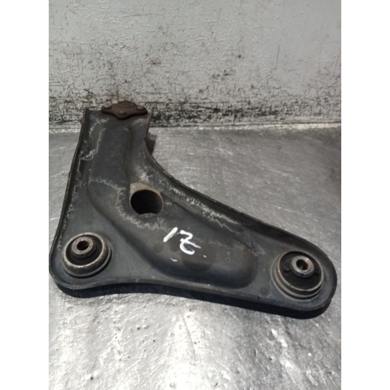 Recambio de brazo suspension inferior delantero izquierdo para peugeot 207/207+ (wa_, wc_) 1.6 hdi referencia OEM IAM   