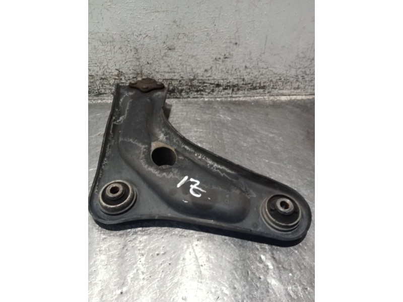 Recambio de brazo suspension inferior delantero izquierdo para peugeot 207/207+ (wa_, wc_) 1.6 hdi referencia OEM IAM   