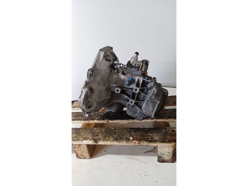 Recambio de caja cambios para opel vectra b (j96) 1.6 i 16v (f19) referencia OEM IAM F17W419 5v A13612