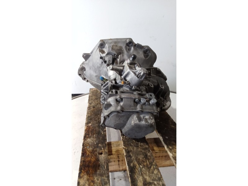 Recambio de caja cambios para opel vectra b (j96) 1.6 i 16v (f19) referencia OEM IAM F17W419 5v A13612