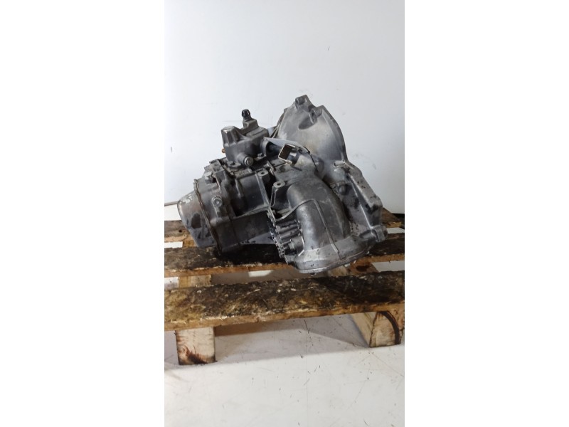 Recambio de caja cambios para opel vectra b (j96) 1.6 i 16v (f19) referencia OEM IAM F17W419 5v A13612