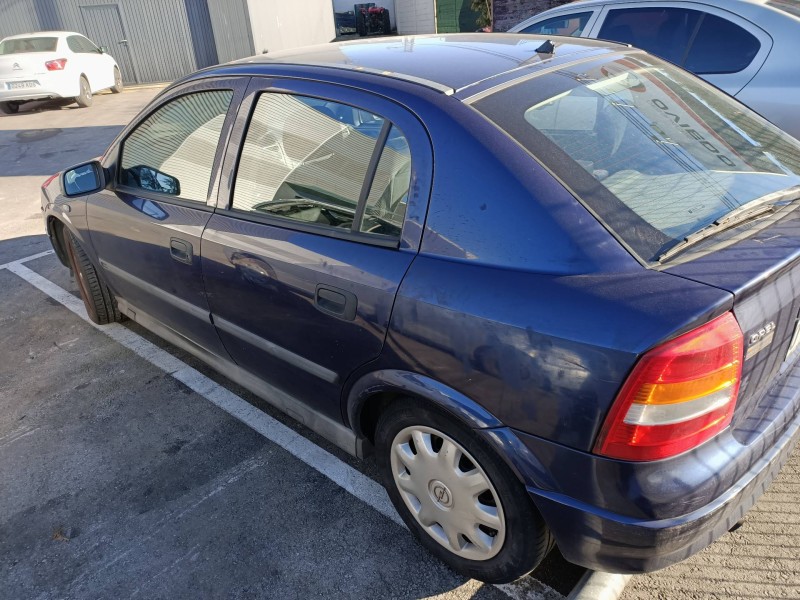 opel astra g berlina del año 1998
