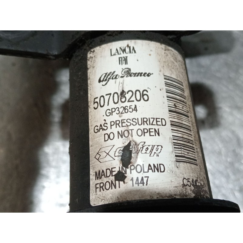 Recambio de amortiguador delantero derecho para fiat bravo ii (198_) 1.9 d multijet (198axc1b) referencia OEM IAM 50708206 GP326