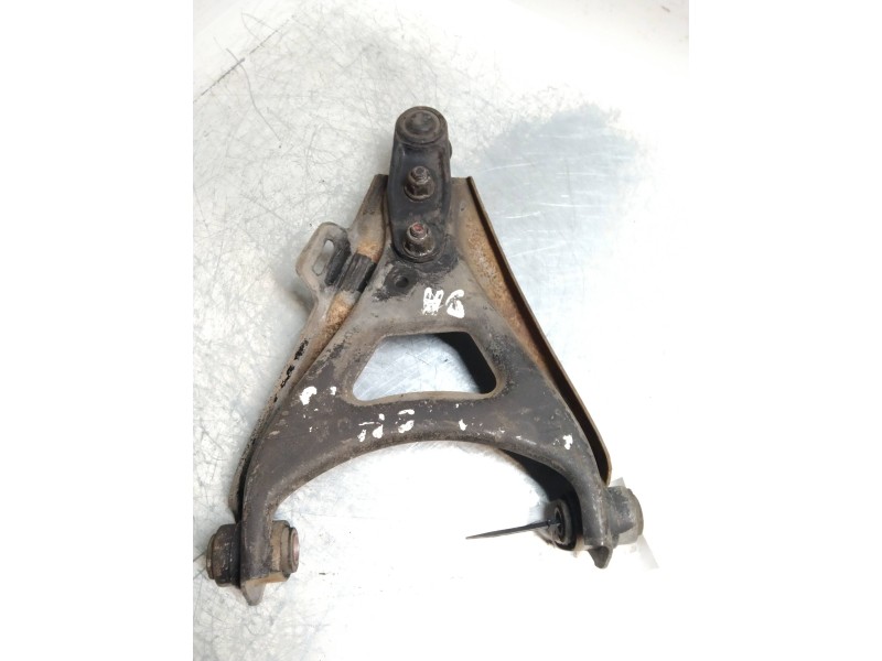 Recambio de brazo suspension inferior delantero derecho para renault 5 (b/c40) 1.1 referencia OEM IAM   