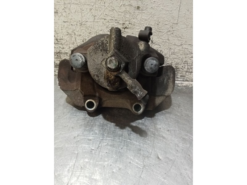 Recambio de pinza freno delantera derecha para opel vectra b (j96) 1.6 i 16v (f19) referencia OEM IAM   