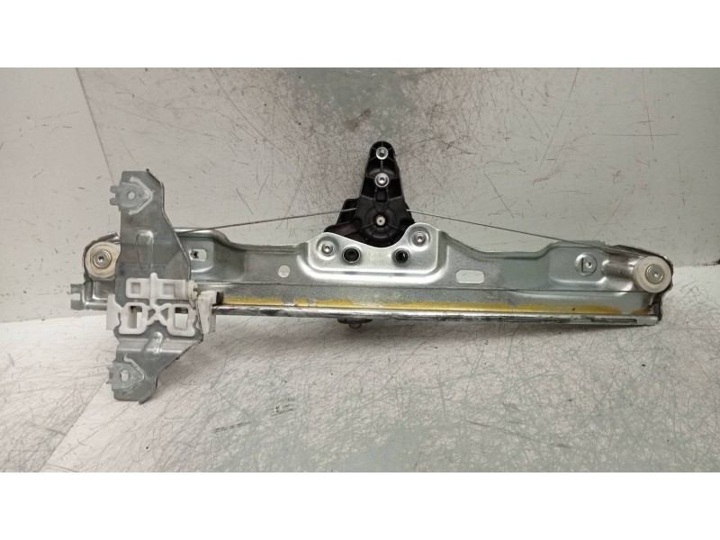 Recambio de elevalunas trasero derecho para renault kadjar experience referencia OEM IAM 827004EA0A  