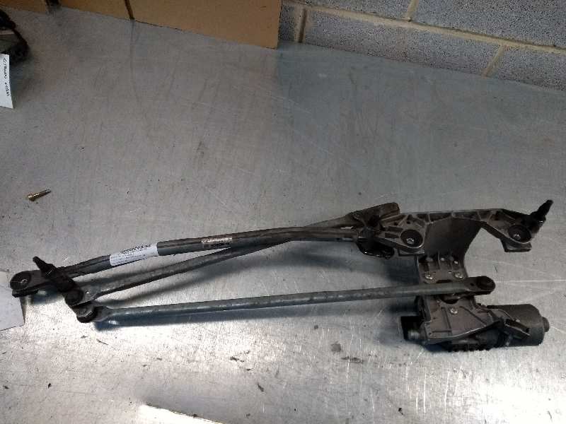 Recambio de motor limpia delantero para ford focus c-max (cap) 2.0 tdci cat referencia OEM IAM 0390241724 3M5117508AA 3397020600