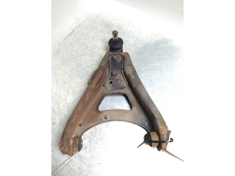 Recambio de brazo suspension inferior delantero izquierdo para renault 5 (b/c40) 1.1 referencia OEM IAM   